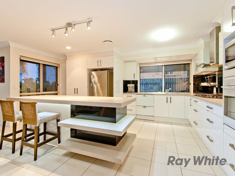 4 Fleetwing Avenue, NEWPORT QLD 4020, Newport - Thumbnail 3
