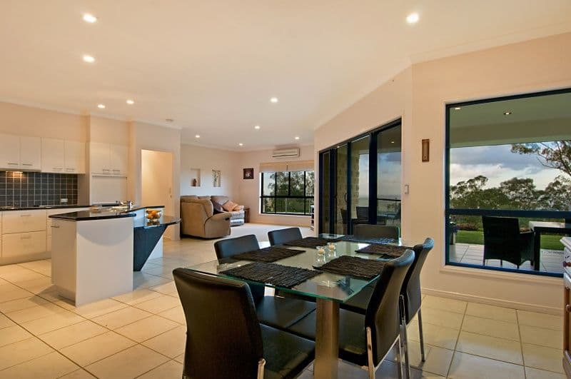 124  Hovard Road, BALD KNOB QLD 4552, Bald Knob - Thumbnail 3
