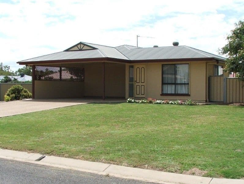 6 Tulloch Crescent, GOONDIWINDI QLD 4390, Goondiwindi - Image 1