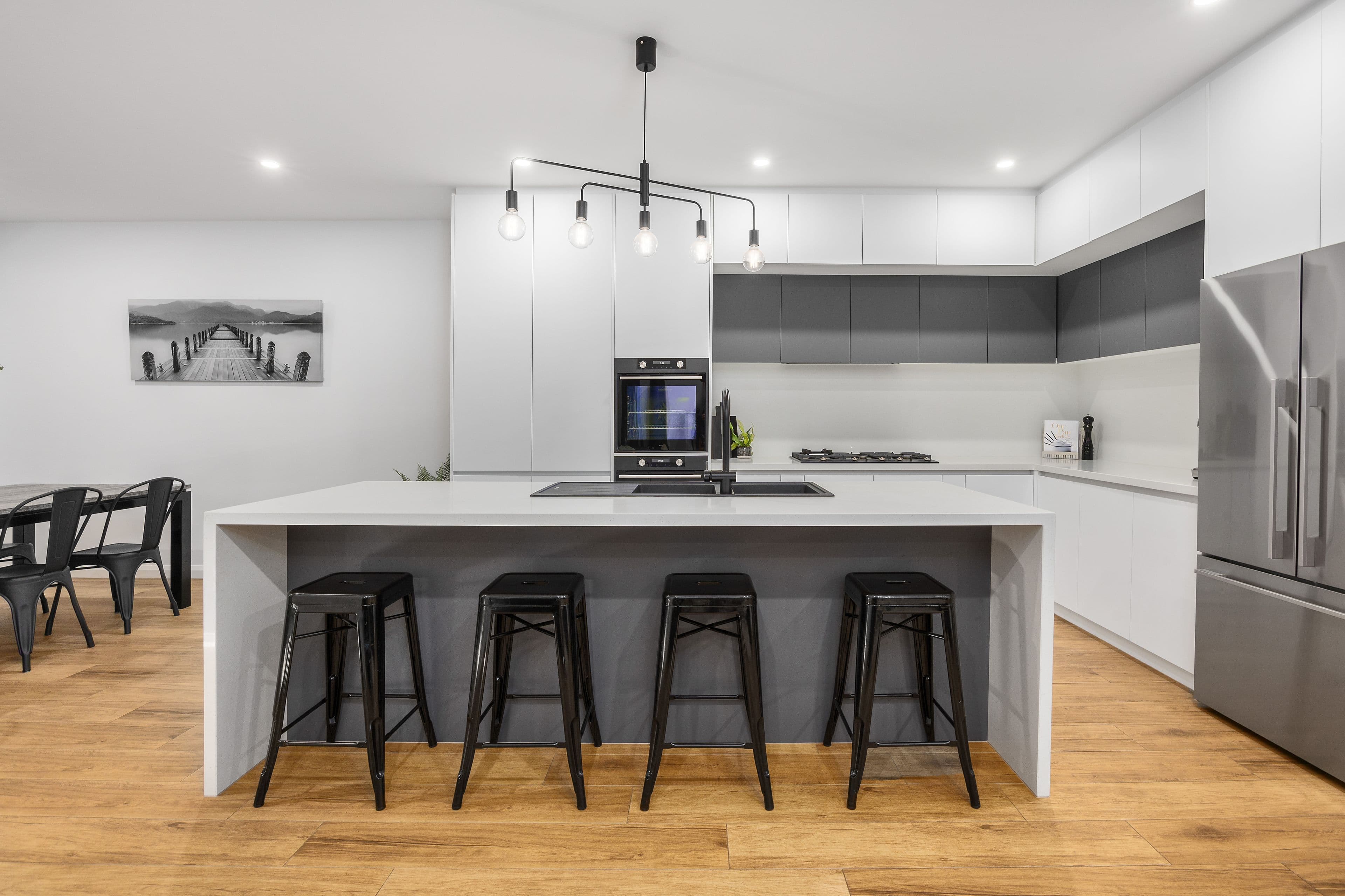 115 Seventh Avenue, Rosebud VIC 3939, Rosebud - Thumbnail 3