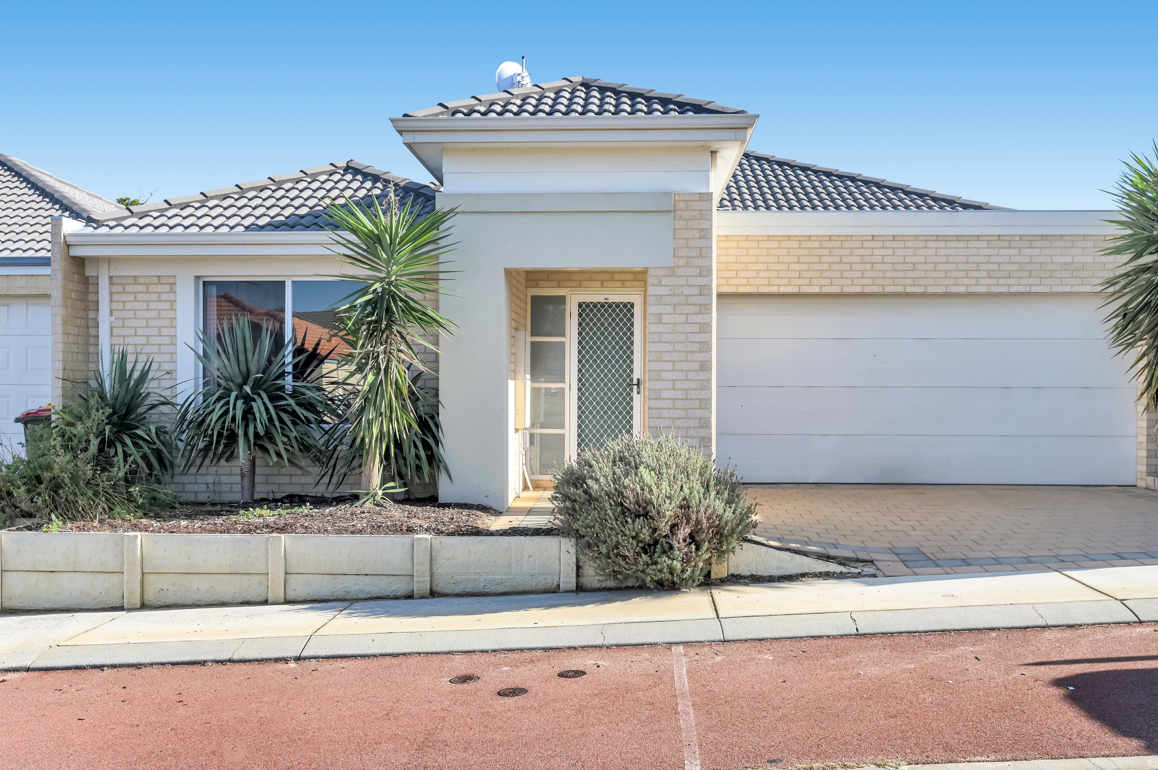 18 Jedburgh Loop, Sinagra WA 6065, Sinagra - Thumbnail 2