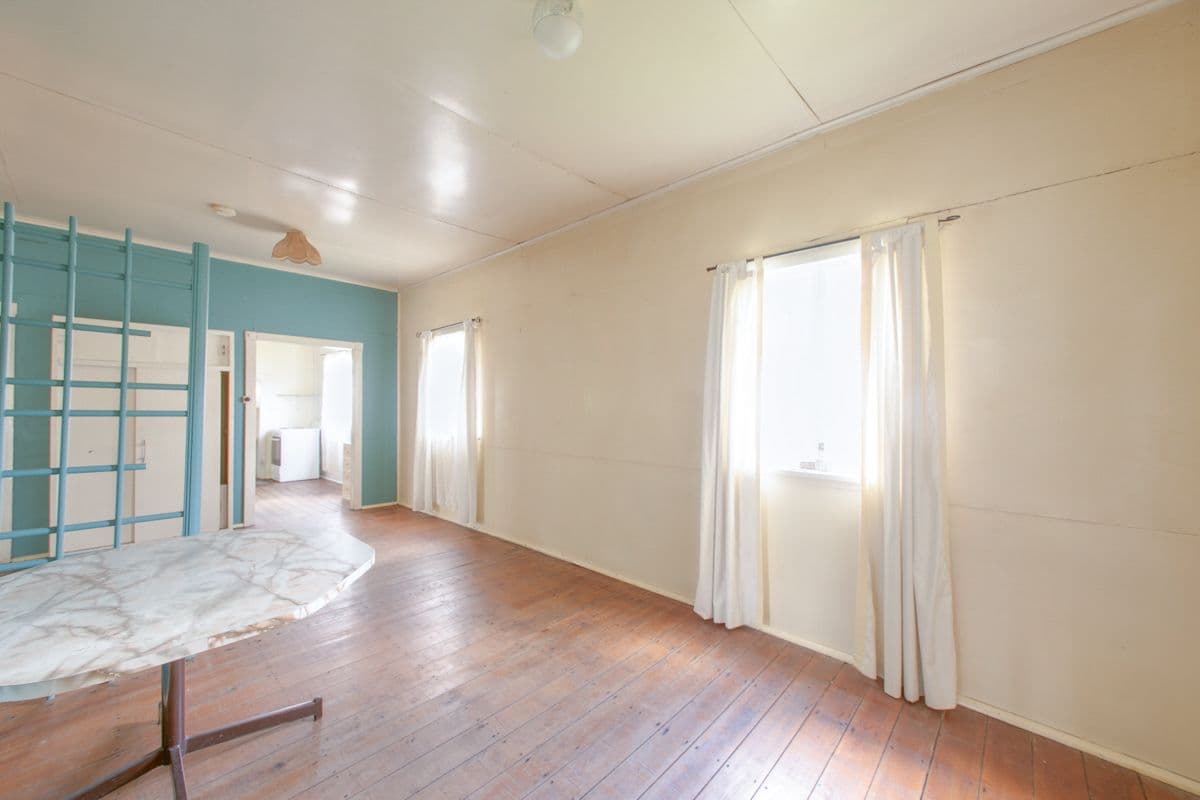 9 Martin Street, Woodend QLD 4305, Woodend - Thumbnail 3