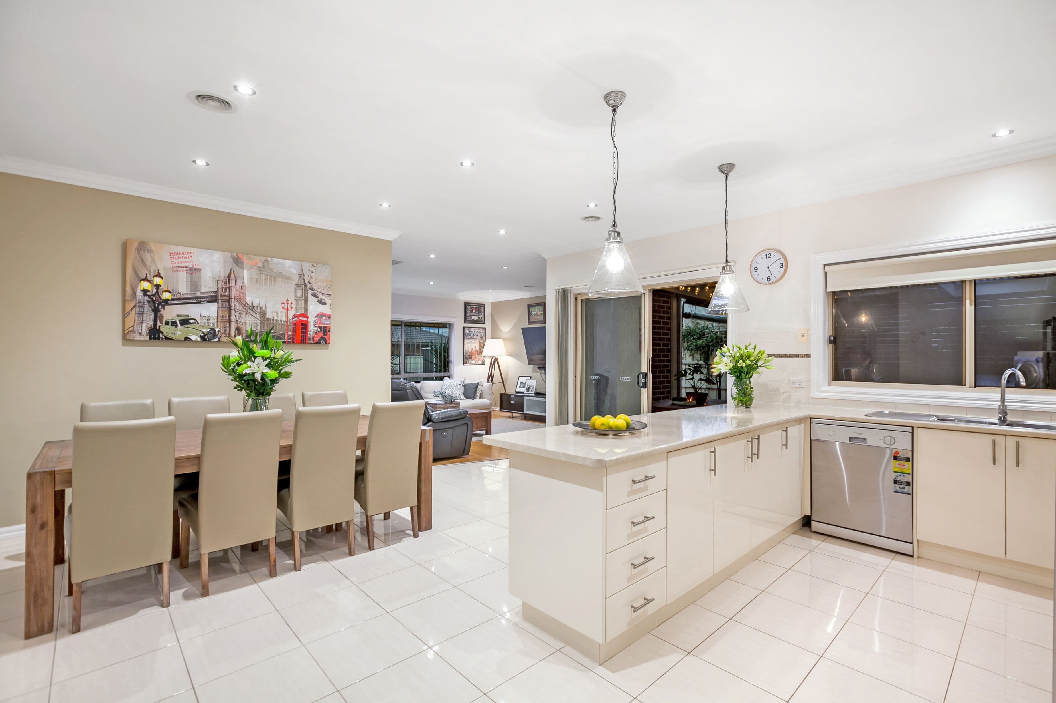11 Benaroon Drive, Lalor VIC 3075, Lalor - Thumbnail 2