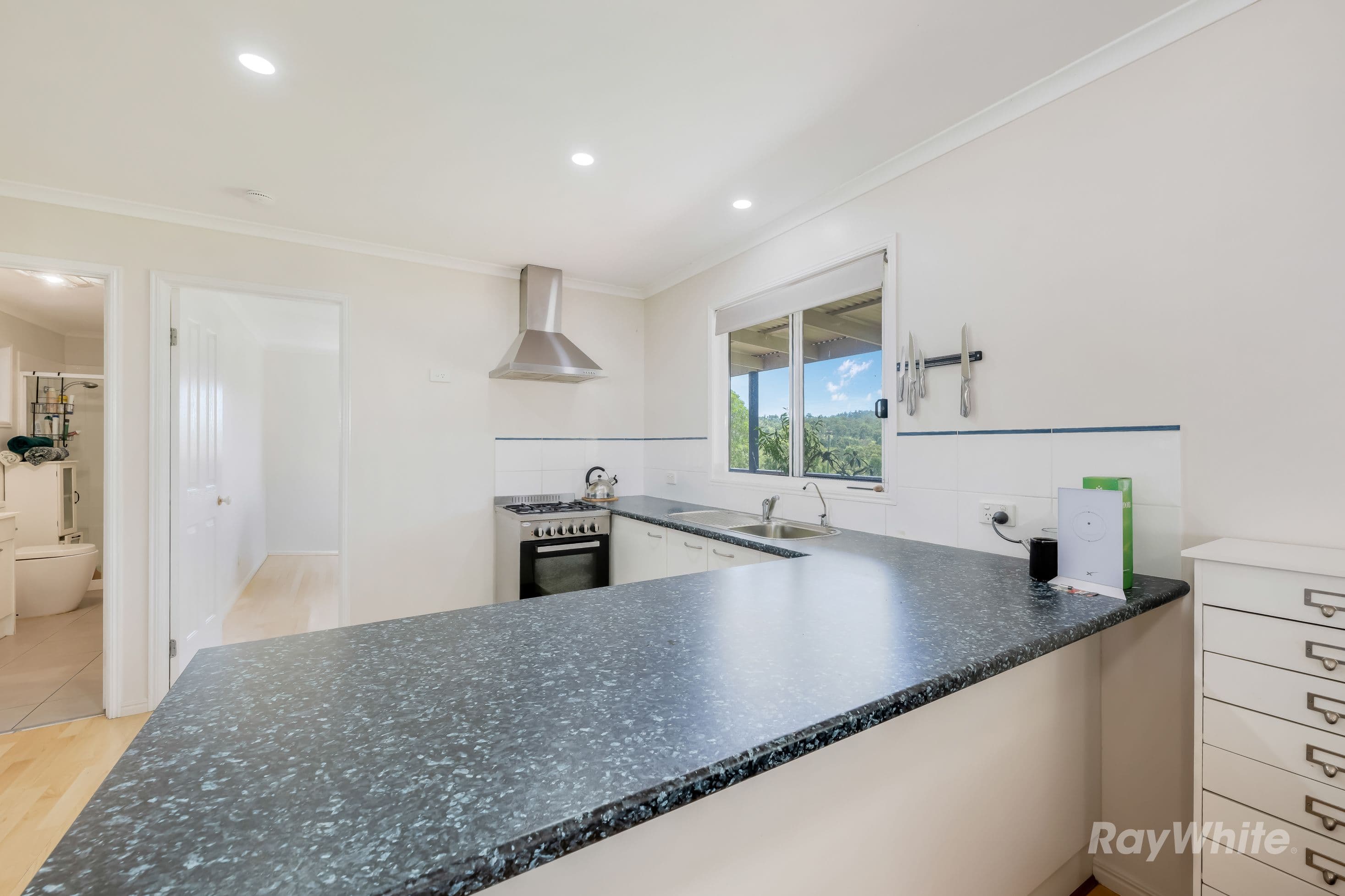 8 Kapunda Street, Mount Perry QLD 4671, Mount Perry - Thumbnail 8