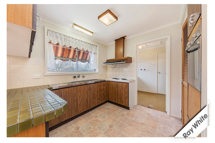 6 Phoenix Place, GIRALANG ACT 2617, Giralang - Thumbnail 4