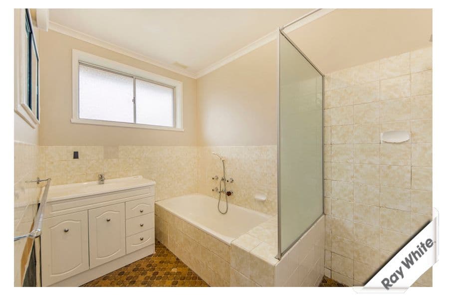 6 Phoenix Place, GIRALANG ACT 2617, Giralang - Thumbnail 6