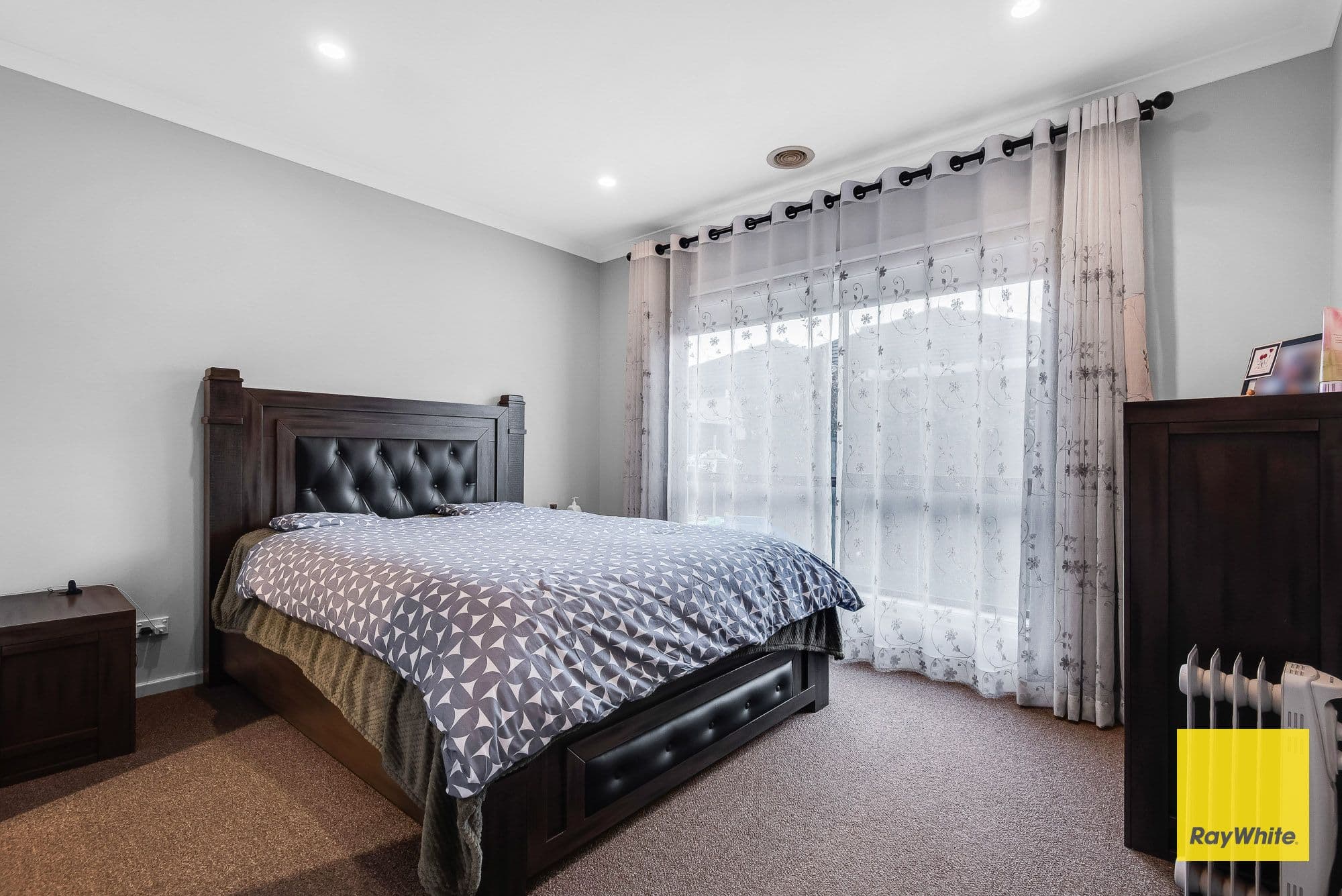 17 Topcliffe Crescent, Truganina VIC 3029, Truganina - Thumbnail 3