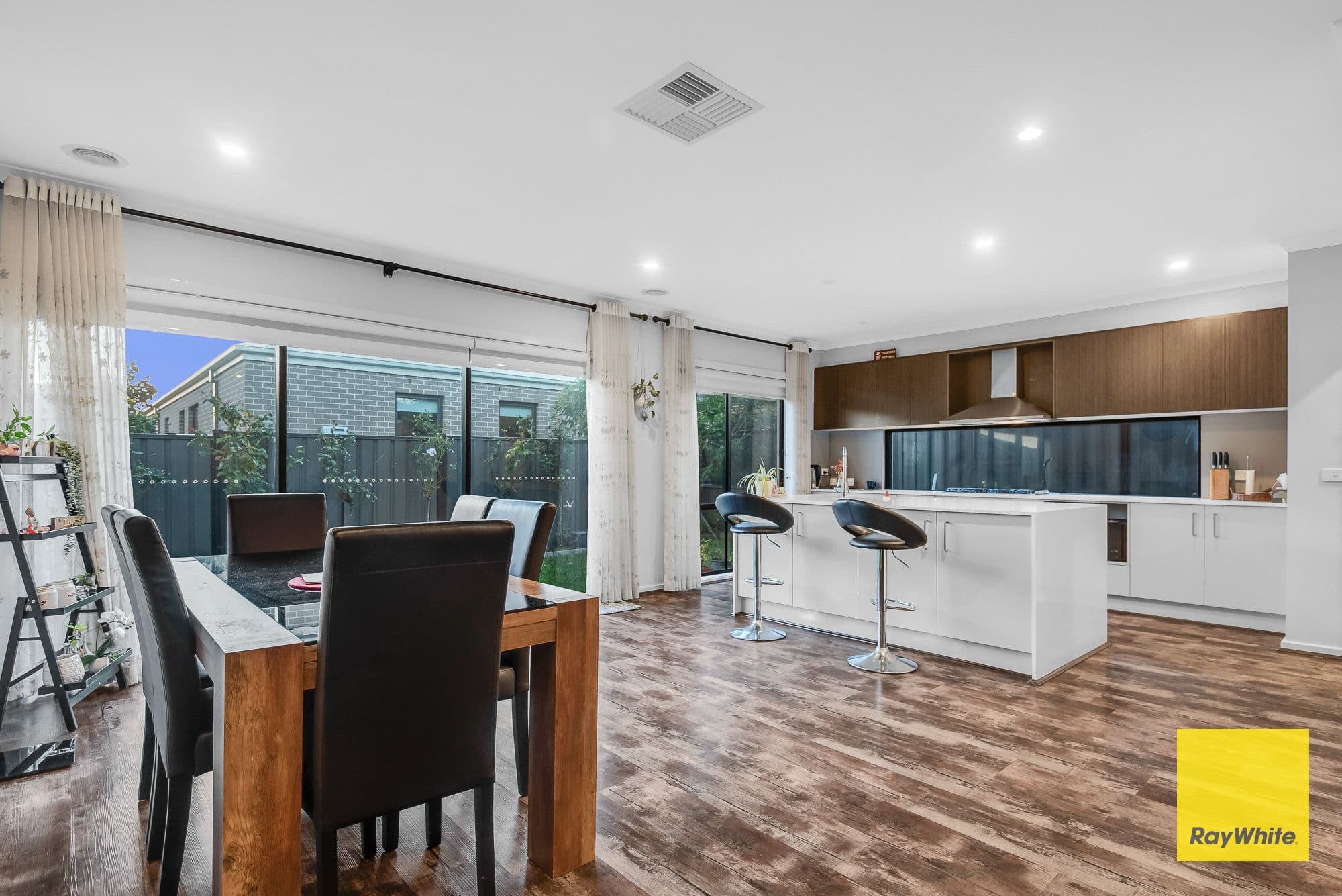 17 Topcliffe Crescent, Truganina VIC 3029, Truganina - Thumbnail 7