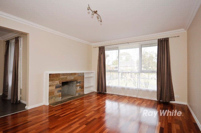 1 Giselle Avenue, WANTIRNA SOUTH VIC 3152, Wantirna South - Thumbnail 4