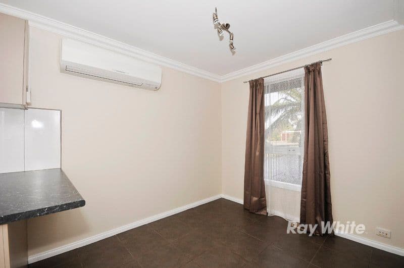 1 Giselle Avenue, WANTIRNA SOUTH VIC 3152, Wantirna South - Thumbnail 8