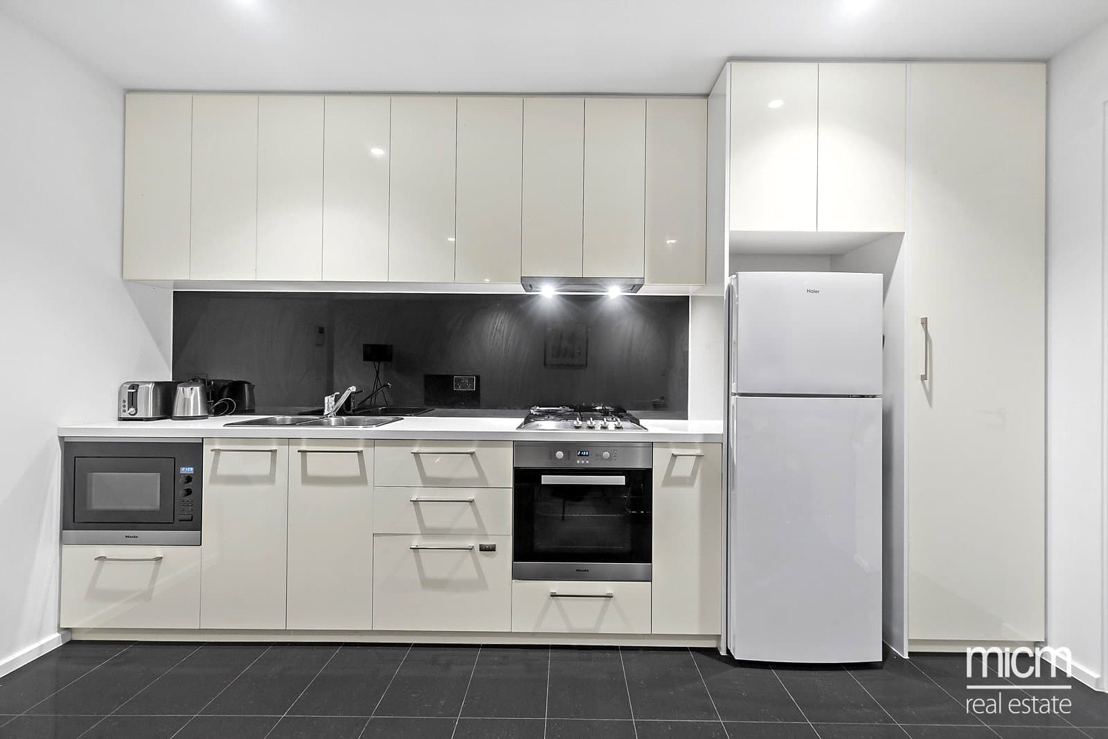 4111/601 Little Lonsdale Street, Melbourne - Thumbnail 3
