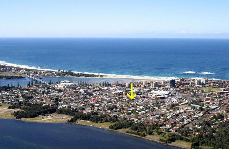62 Oakland Avenue, THE ENTRANCE NSW 2261, The Entrance - Thumbnail 2
