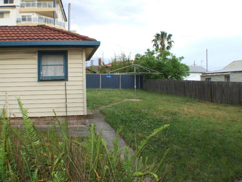 62 Oakland Avenue, THE ENTRANCE NSW 2261, The Entrance - Thumbnail 8