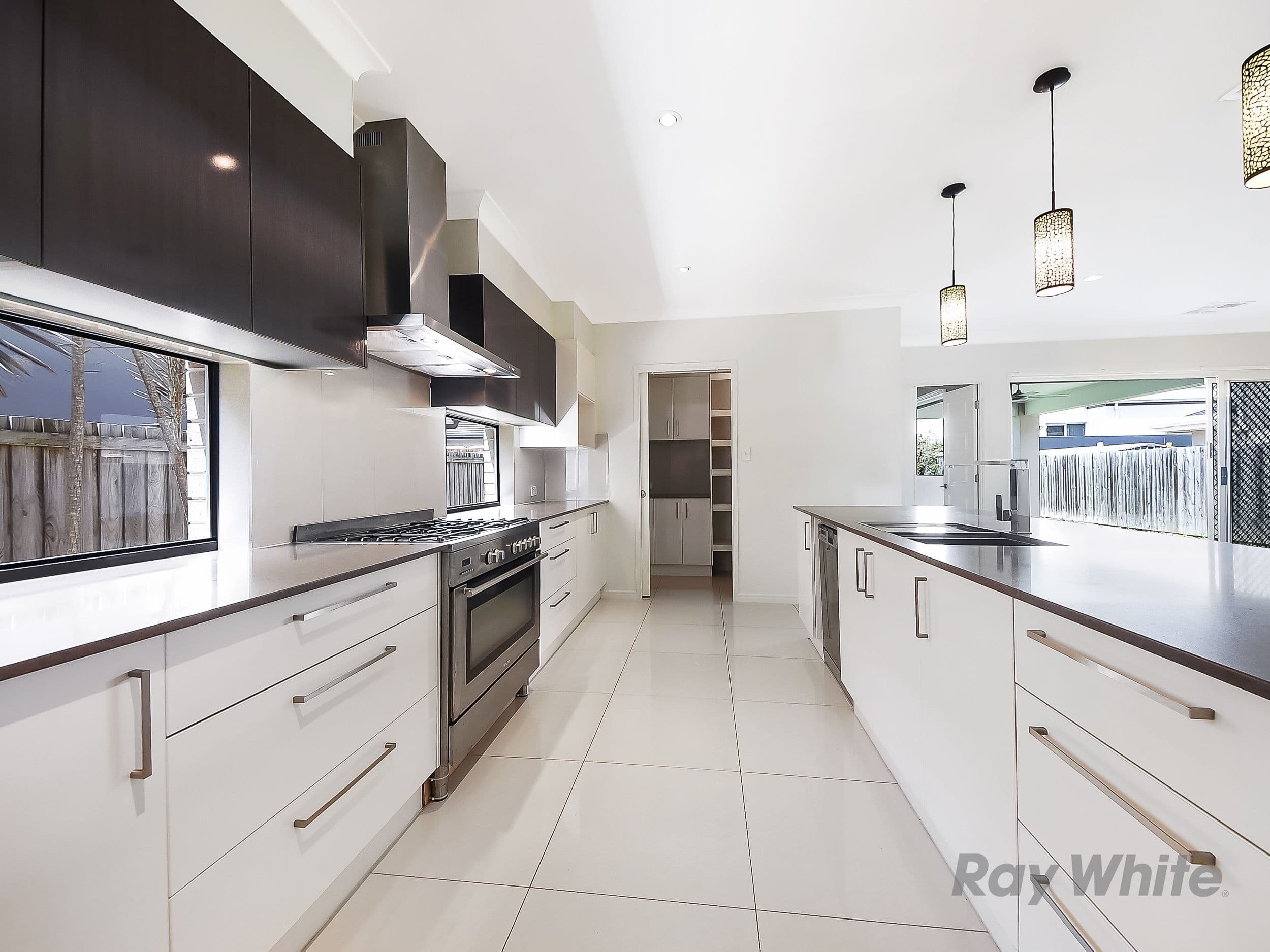 33 Kingsville Street, Kingsville - Thumbnail 3