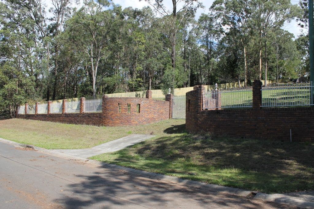 90 Plumbs Road, Tanah Merah QLD 4128, Tanah Merah - Thumbnail 3