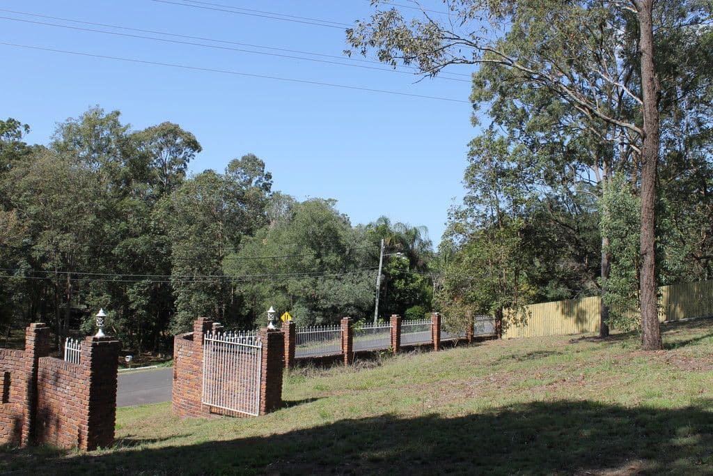 90 Plumbs Road, Tanah Merah QLD 4128, Tanah Merah - Thumbnail 4