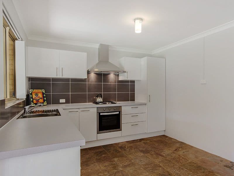 21 Dalrymple Drive, Leda WA 6170, Leda - Thumbnail 5