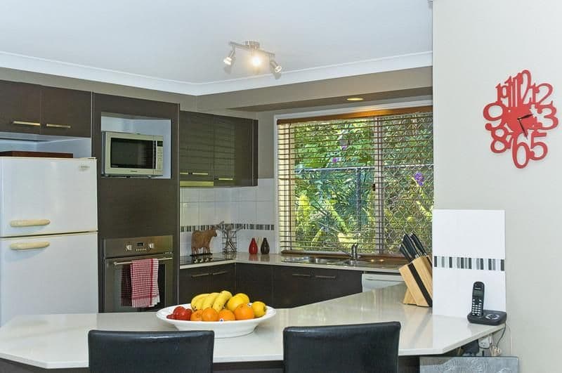 6 Kalamunda Close, ELANORA QLD 4221, Elanora - Thumbnail 4