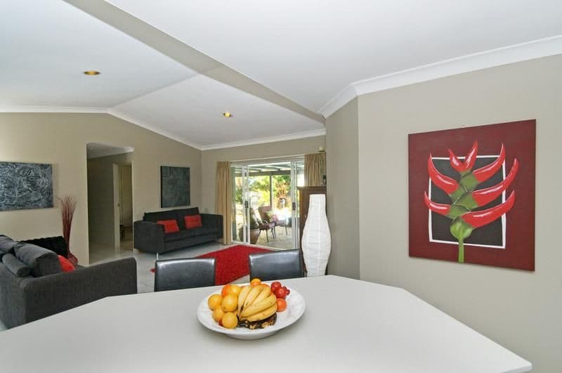 6 Kalamunda Close, ELANORA QLD 4221, Elanora - Thumbnail 5
