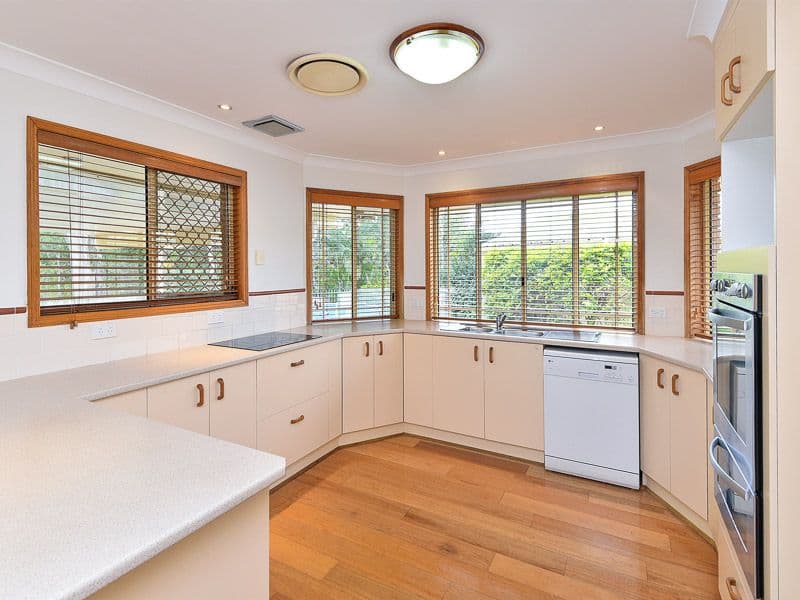 15 Glenside Place, Bridgeman Downs QLD 4035, Bridgeman Downs - Thumbnail 3