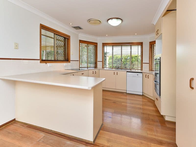 15 Glenside Place, Bridgeman Downs QLD 4035, Bridgeman Downs - Thumbnail 4