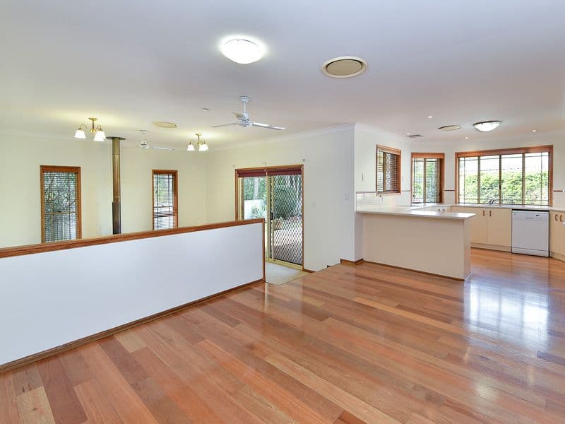 15 Glenside Place, Bridgeman Downs QLD 4035, Bridgeman Downs - Thumbnail 5
