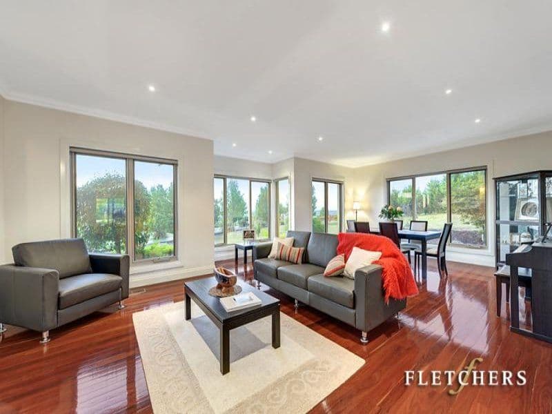 140 Sunset Drive, Chirnside Park VIC 3116, Chirnside Park - Thumbnail 3