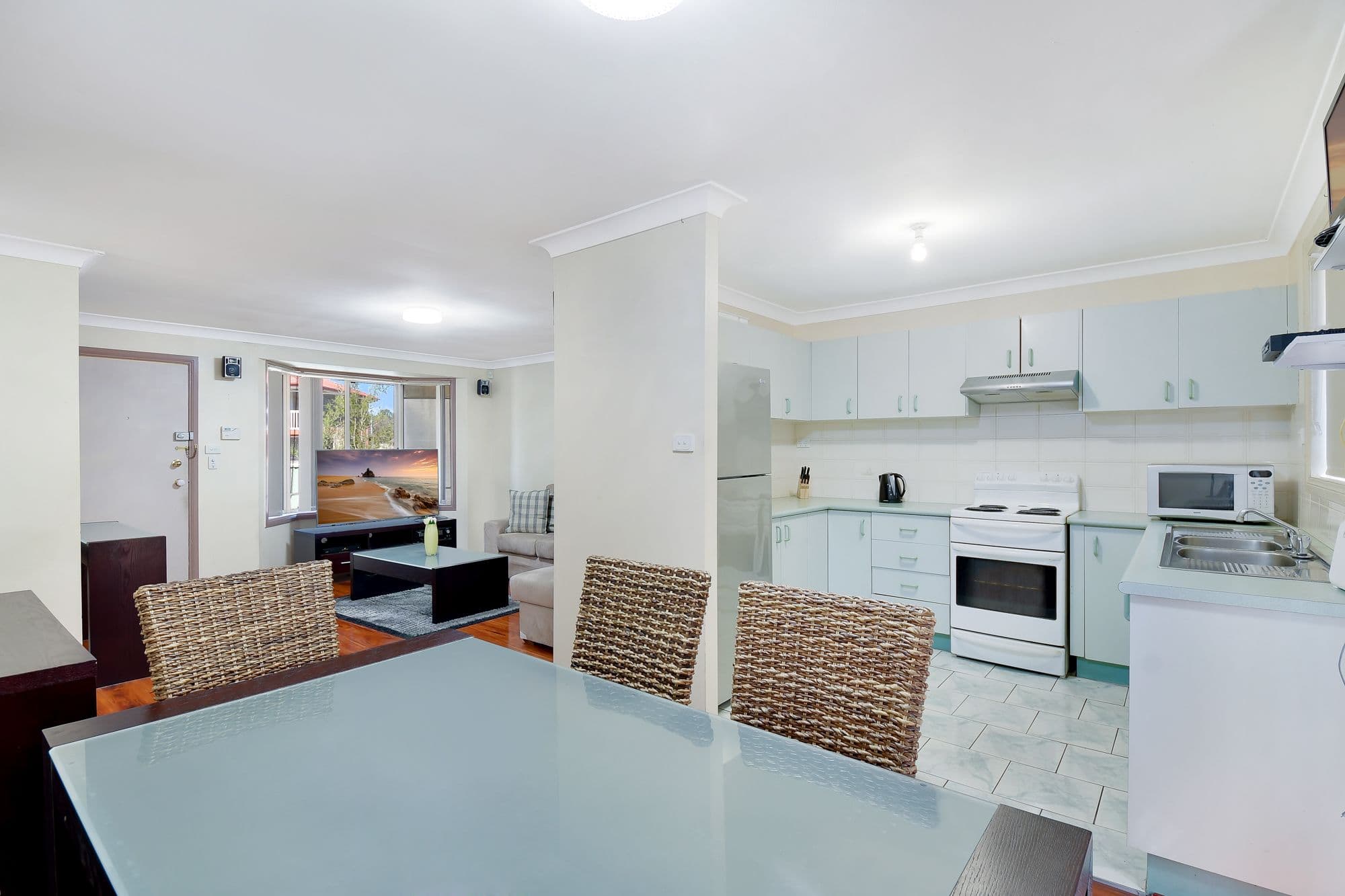 6 Wickfield Circuit, Ambarvale - Thumbnail 4