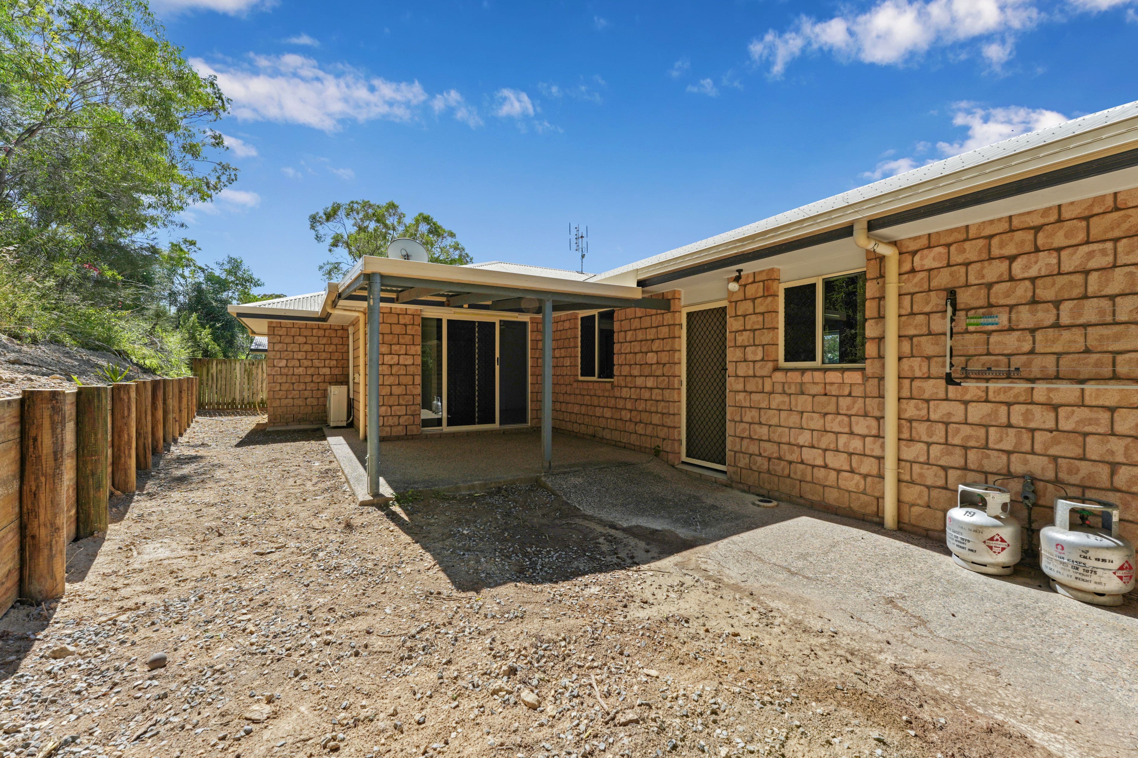 16 Barreenong Street, Glen Eden QLD 4680, Glen Eden - Thumbnail 6
