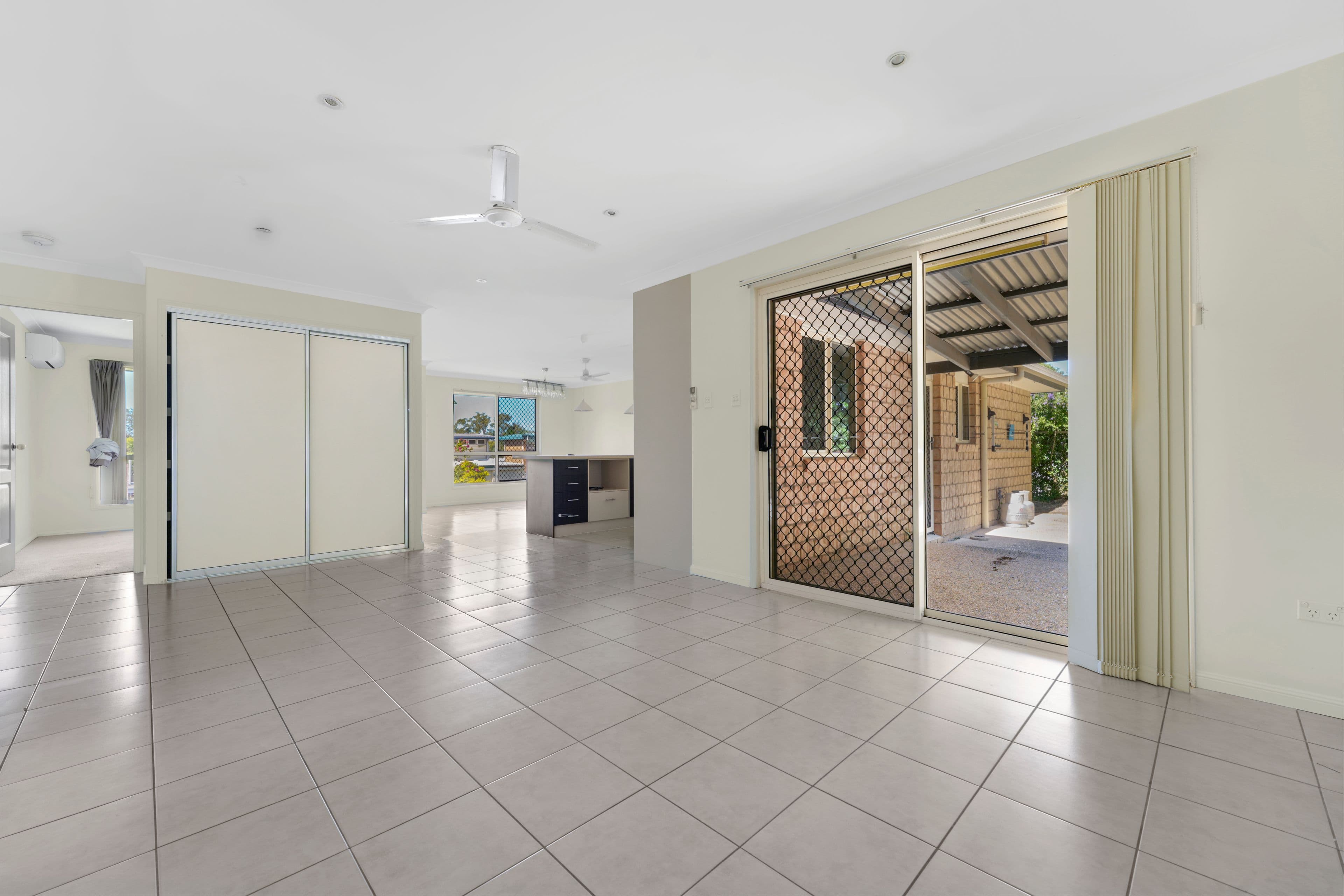 16 Barreenong Street, Glen Eden QLD 4680, Glen Eden - Thumbnail 7