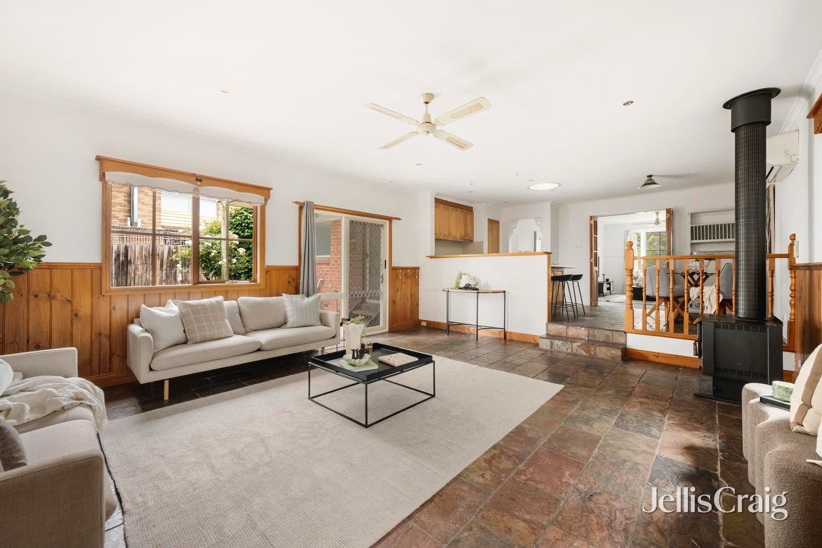 32 Chevalier Crescent, Mooroolbark, Mooroolbark - Thumbnail 5