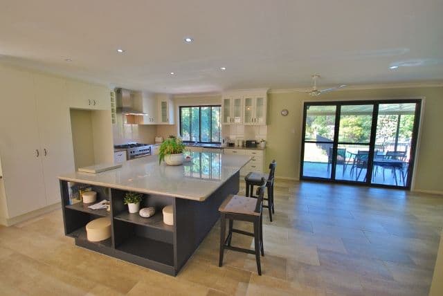42 Parkview Road, GLASS HOUSE MOUNTAINS QLD 4518, Glass House Mountains - Thumbnail 4
