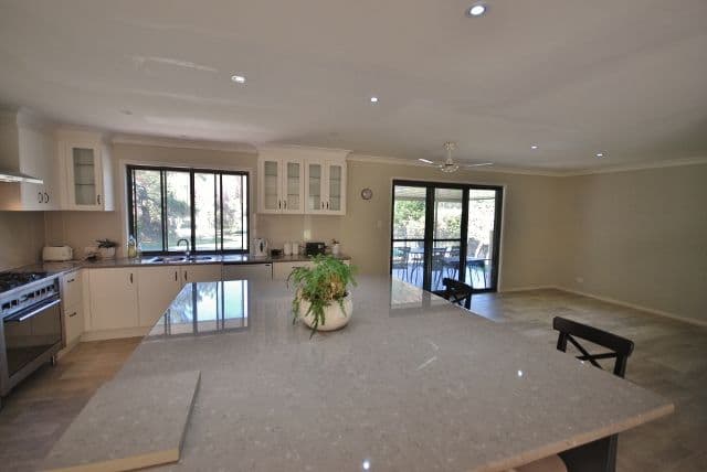 42 Parkview Road, GLASS HOUSE MOUNTAINS QLD 4518, Glass House Mountains - Thumbnail 5