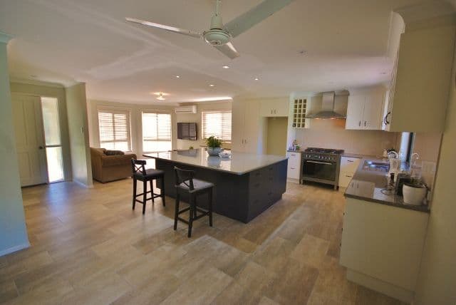 42 Parkview Road, GLASS HOUSE MOUNTAINS QLD 4518, Glass House Mountains - Thumbnail 6