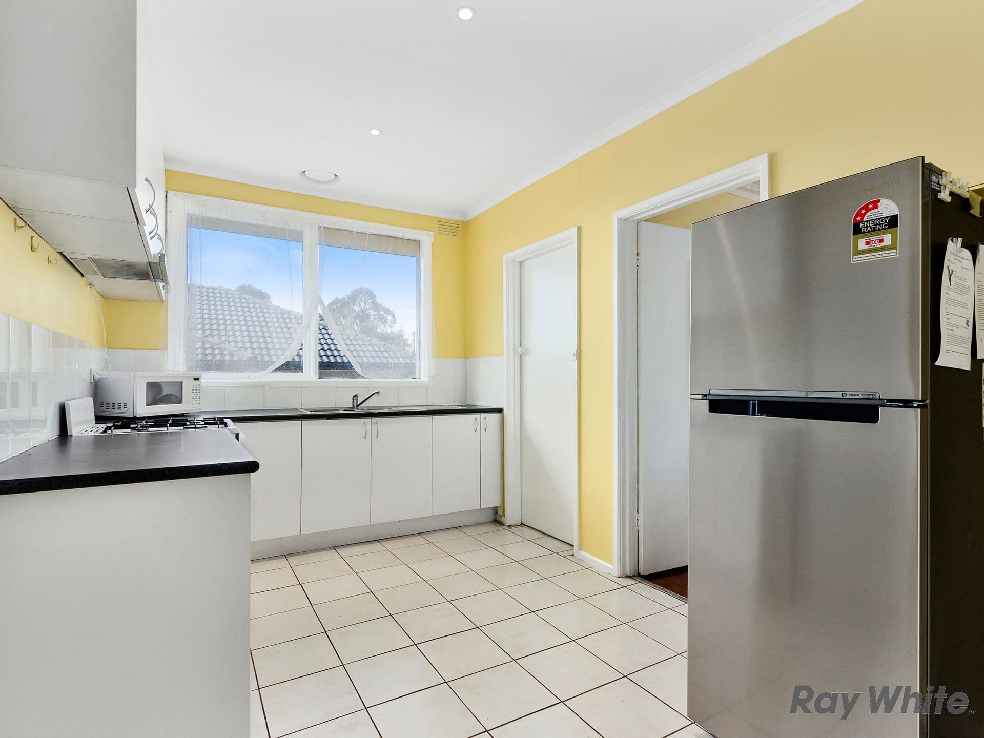 94 Middleborough Road, Blackburn South VIC 3130, Blackburn South - Thumbnail 3