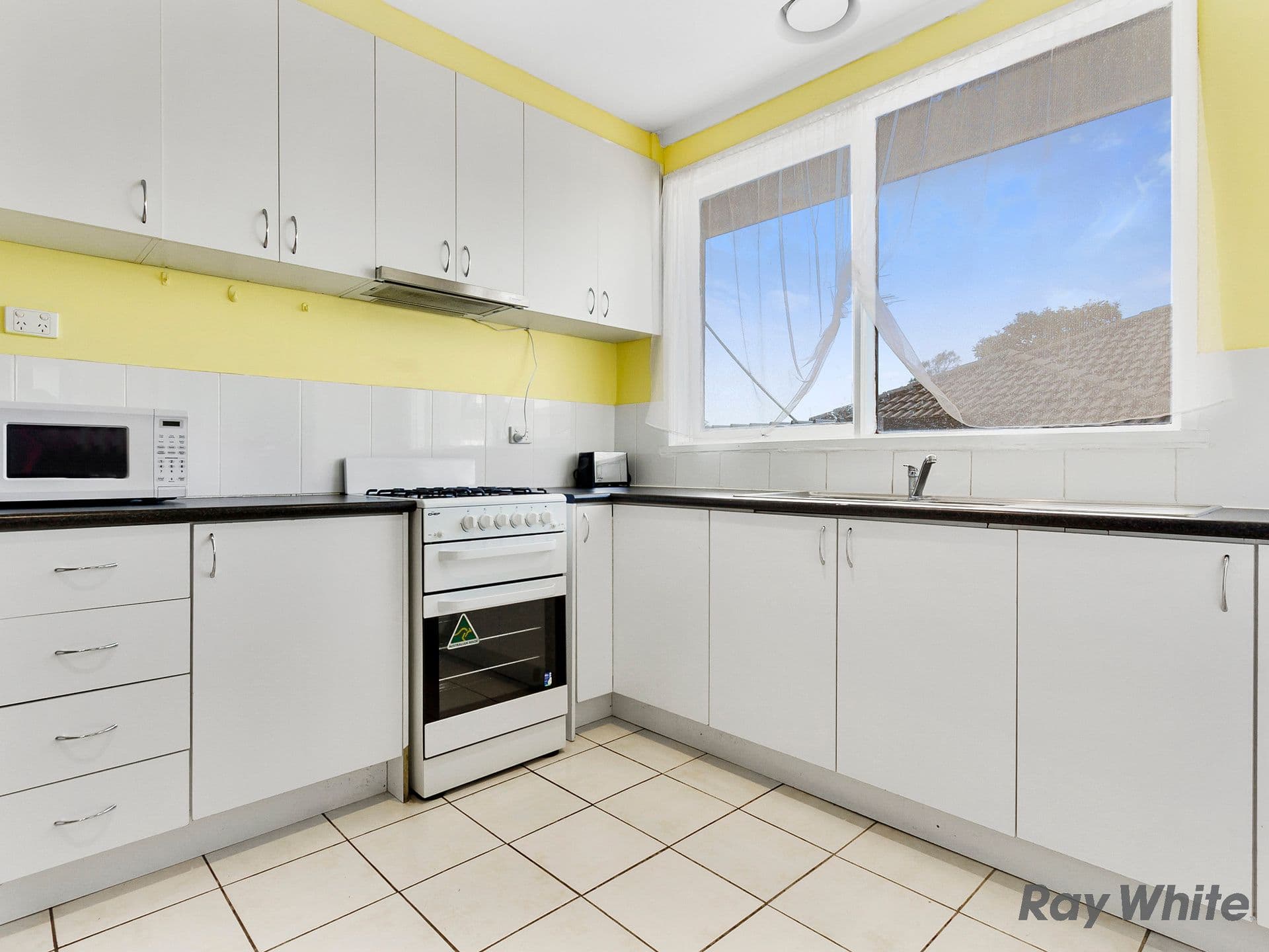 94 Middleborough Road, Blackburn South VIC 3130, Blackburn South - Thumbnail 4