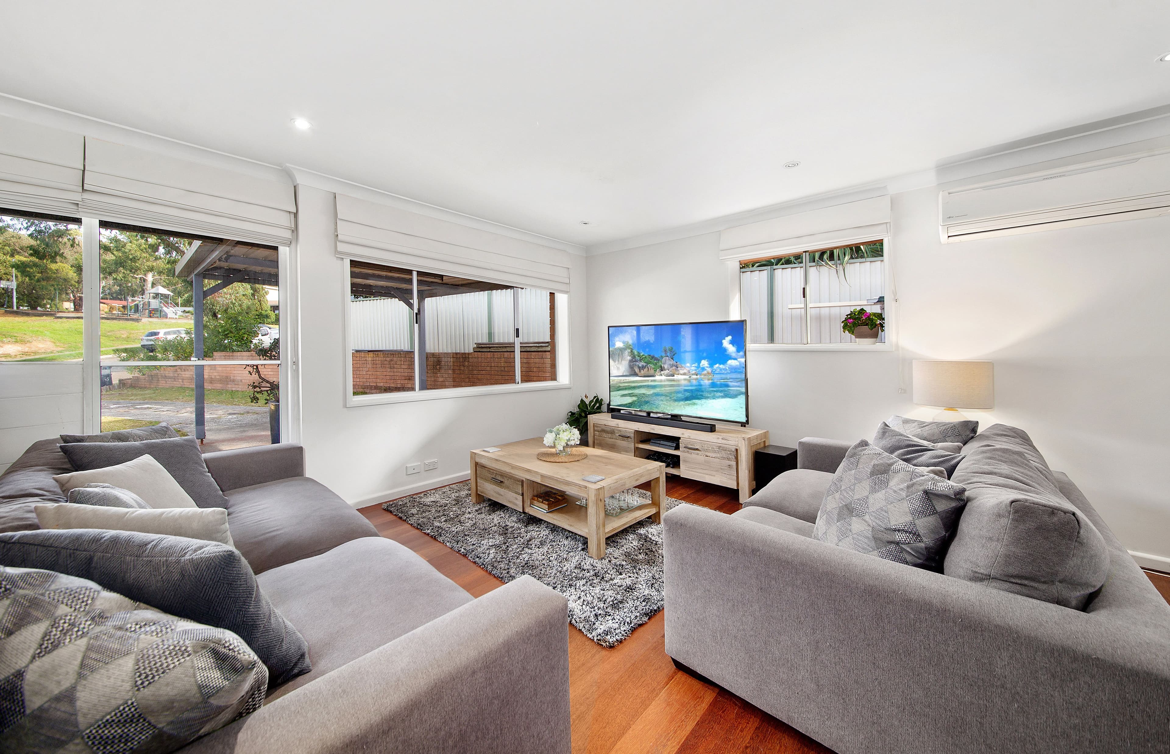 45 Akuna Avenue, Bangor - Thumbnail 2