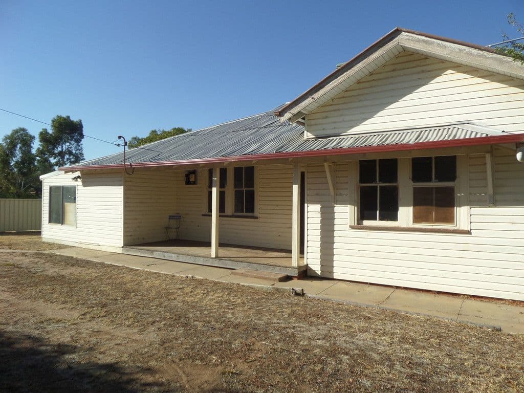 20 Frank Street, Narrandera NSW 2700, Narrandera - Image 1