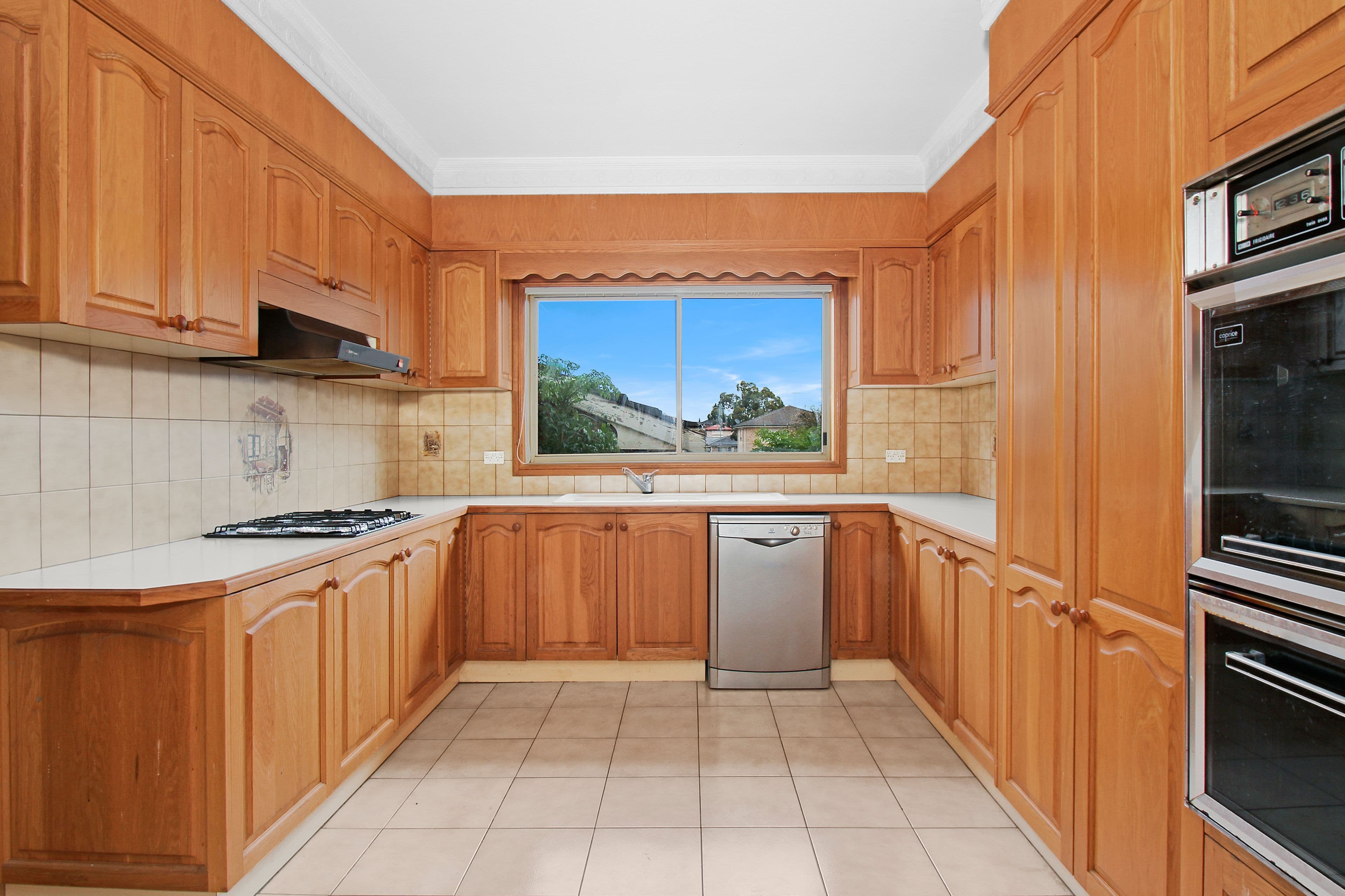 562 Smithfield Road, Greenfield Park - Thumbnail 2