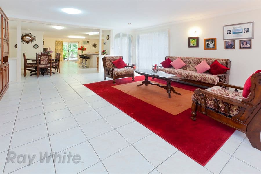 8 Lambrook Court, CAMIRA QLD 4300, Camira - Thumbnail 4