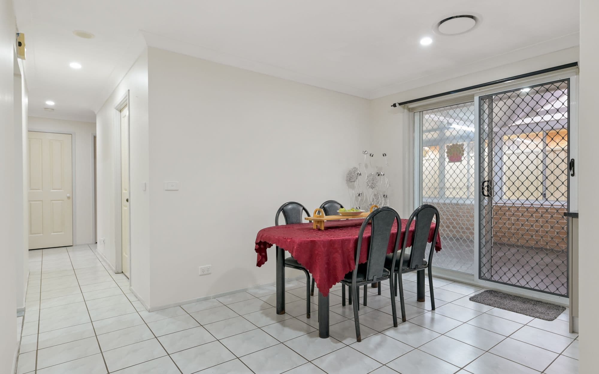 39 Francisco Crescent, Rosemeadow NSW 2560, Rosemeadow - Thumbnail 5