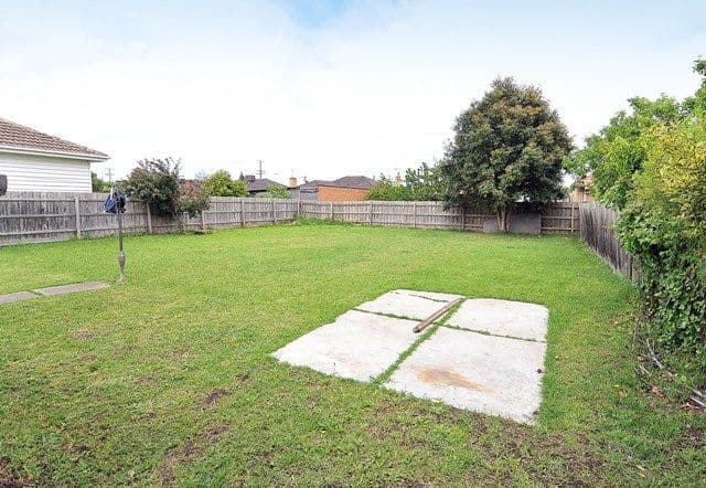 35 Cedar Street, THOMASTOWN VIC 3074, Thomastown - Thumbnail 2