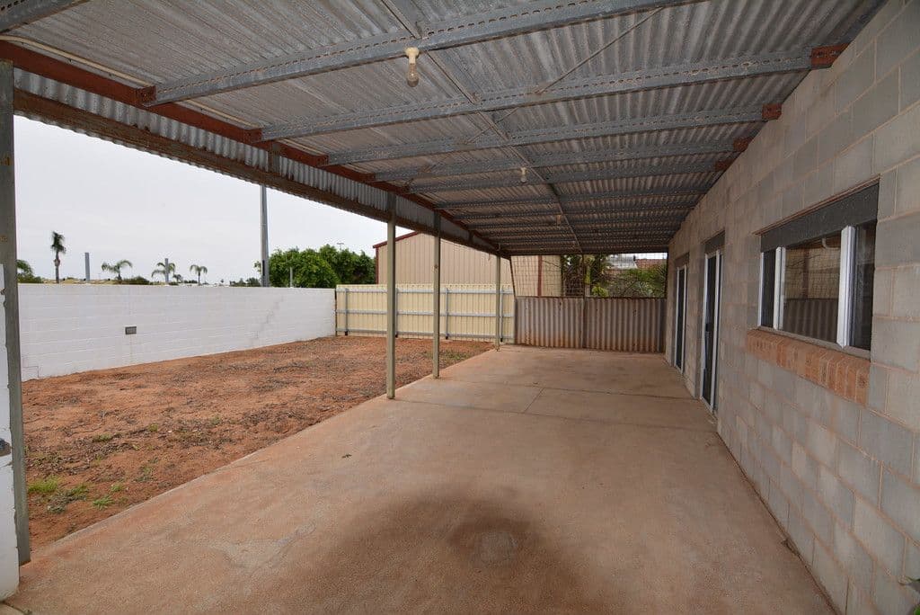 11 Bibra Way, Carnarvon WA 6701, Brockman - Thumbnail 2