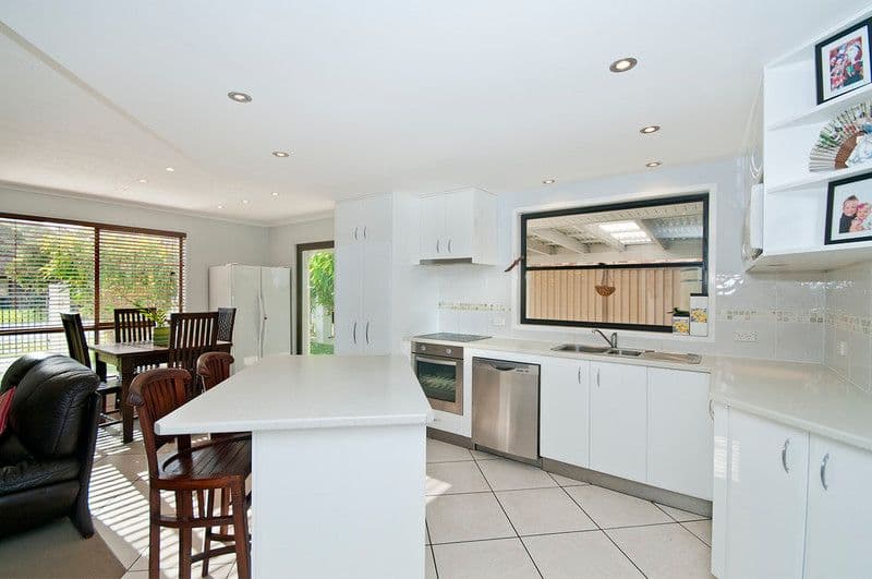 18 Ware Drive, CURRUMBIN WATERS QLD 4223, Currumbin Waters - Thumbnail 2