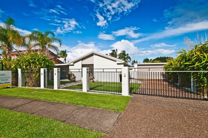 18 Ware Drive, CURRUMBIN WATERS QLD 4223, Currumbin Waters - Thumbnail 4