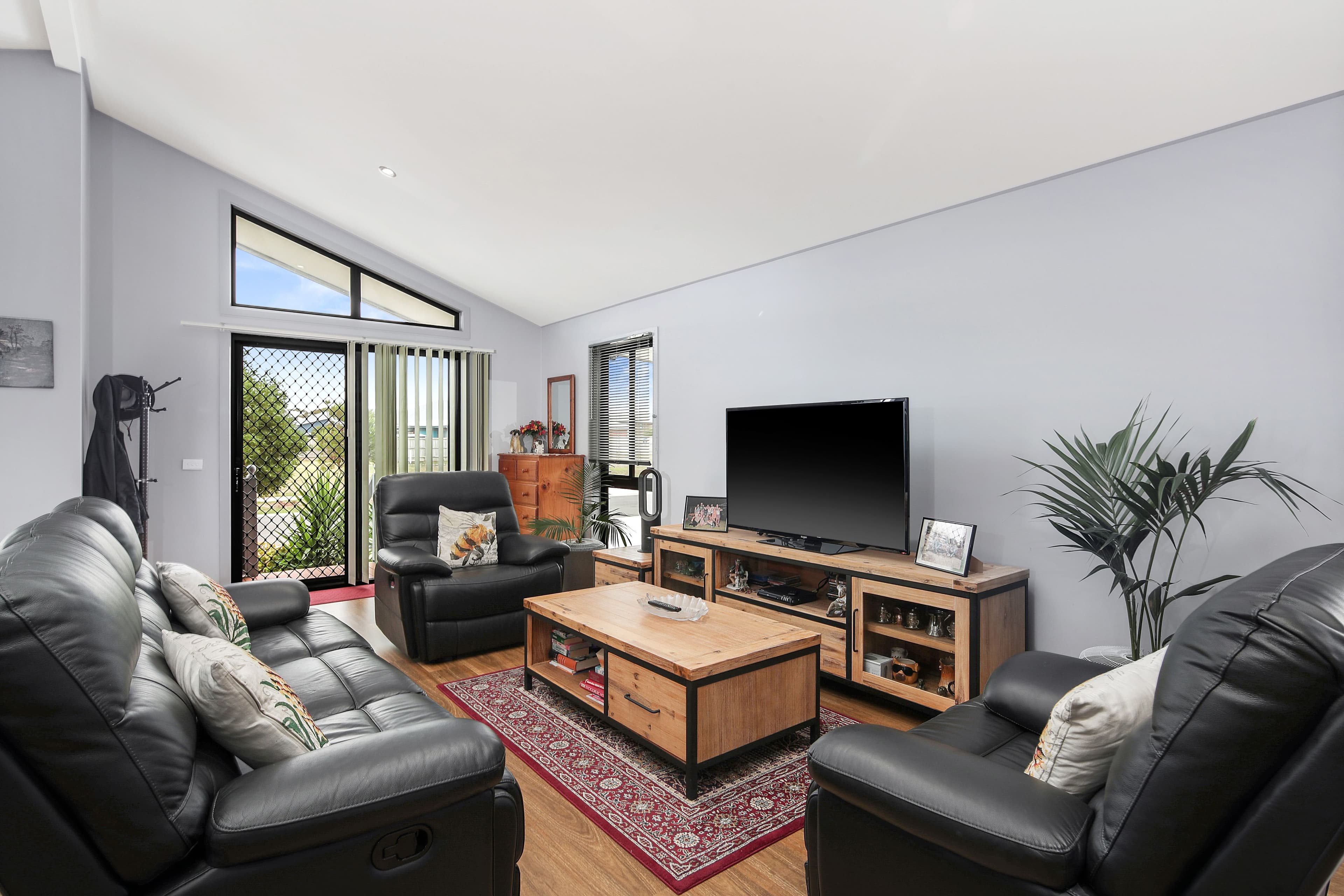 1 Waldorf Road, Cowes VIC 3922, Cowes - Thumbnail 5