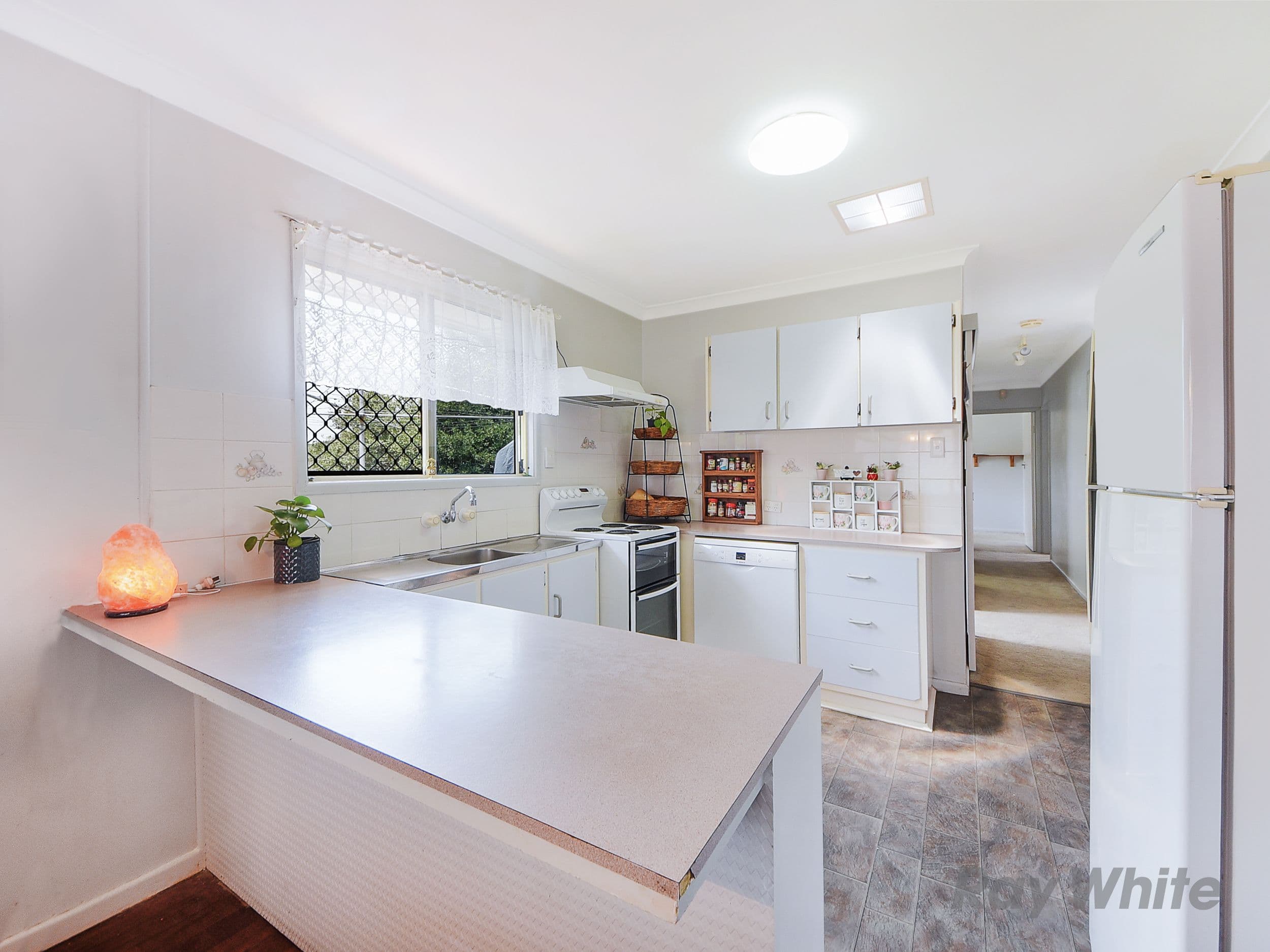 86 Gawain Road, Bracken Ridge QLD 4017, Bracken Ridge - Thumbnail 3