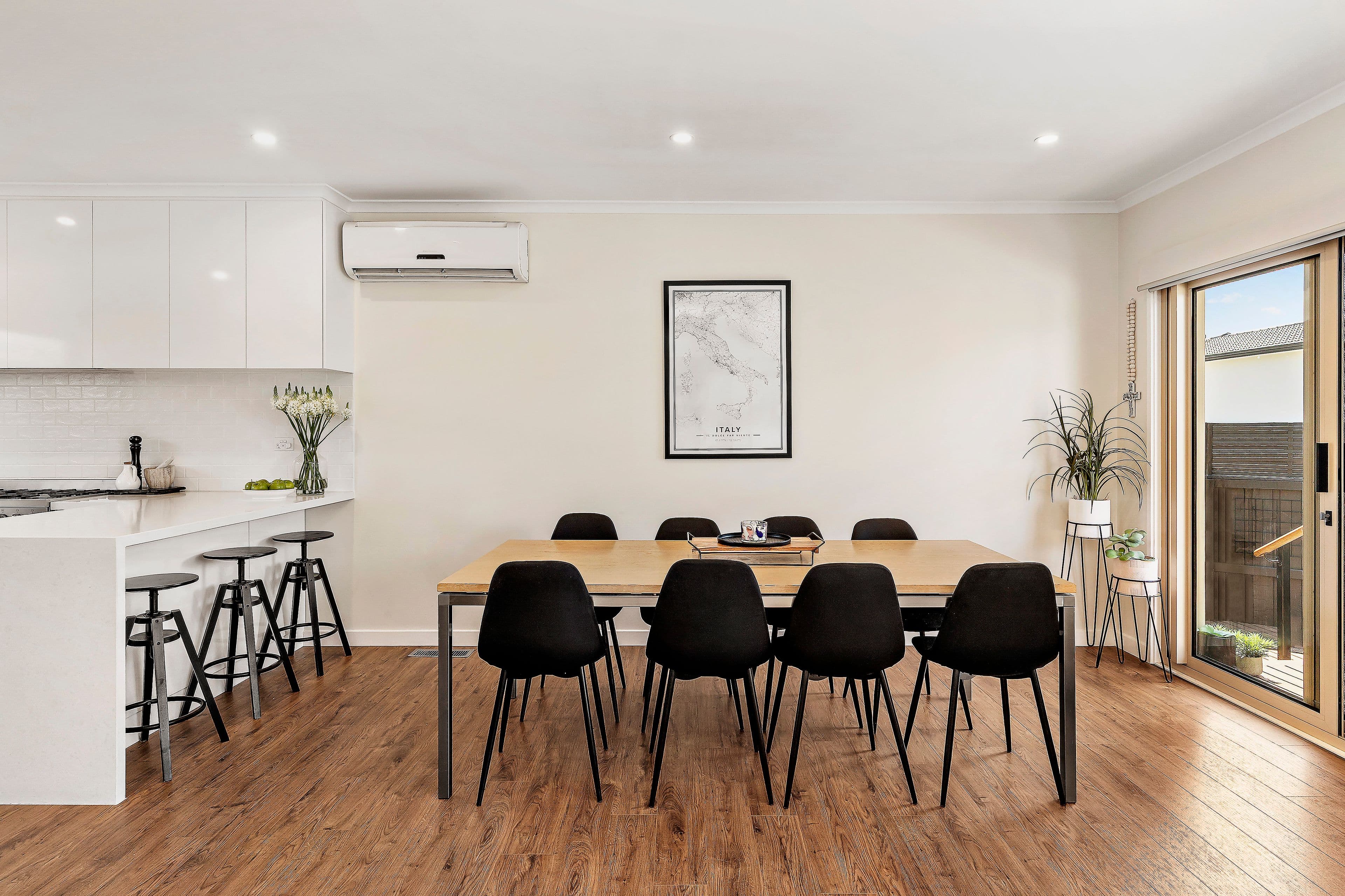 6 Adrienne Crescent, Mount Waverley VIC 3149, Mount Waverley - Thumbnail 4