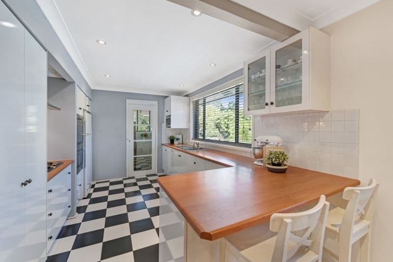 27 Gumnut Road, Cherrybrook - Thumbnail 2