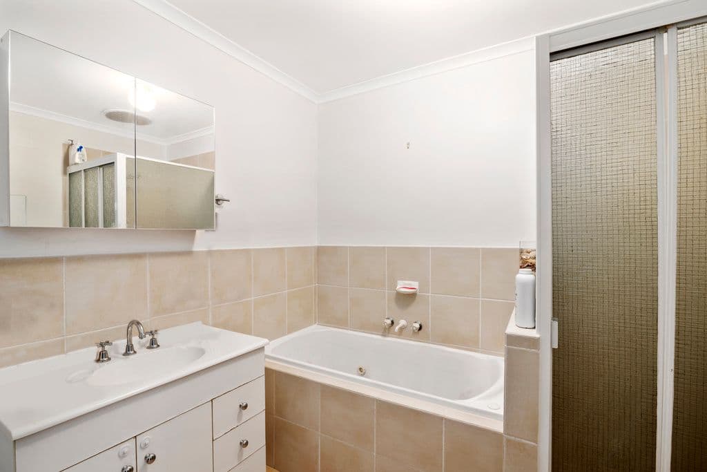 77 Leyte Avenue, Palm Beach QLD 4221, Palm Beach - Thumbnail 8